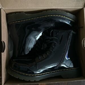 Dr Martens Patent Leather Lace Up Boots - Youth 4